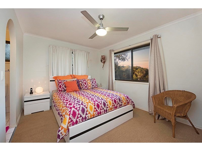 8 St James Court, Nambour QLD 4560