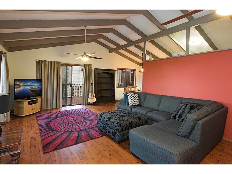 8 St James Court, Nambour QLD 4560