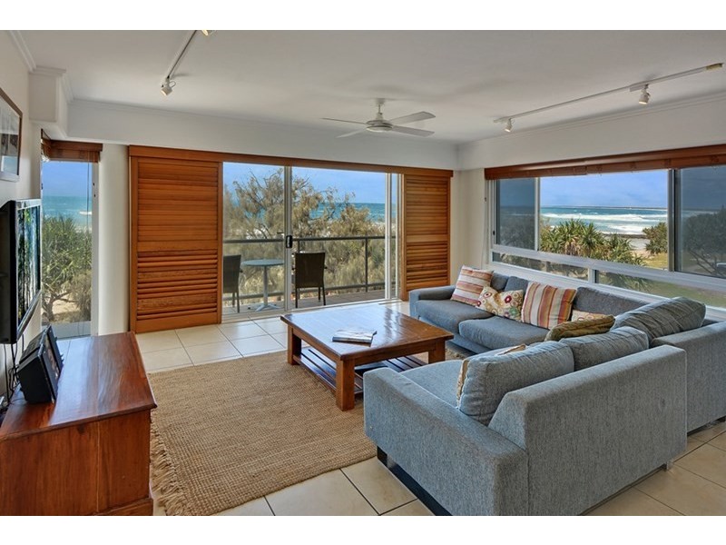 Unit 10 ‘Rolling Surf’ 8 Levuka Avenue, Kings Beach QLD 4551