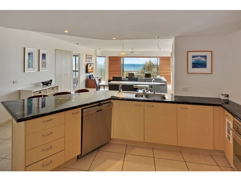 Unit 10 ‘Rolling Surf’ 8 Levuka Avenue, Kings Beach QLD 4551