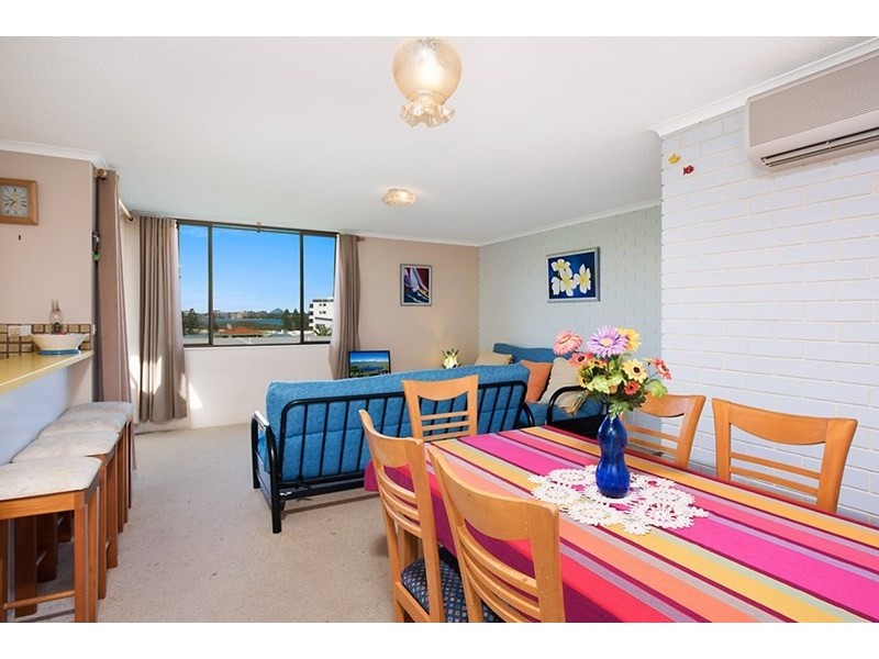 Unit 9 ‘Salt Spray’ 35 Lower Gay Terrace, Caloundra QLD 4551