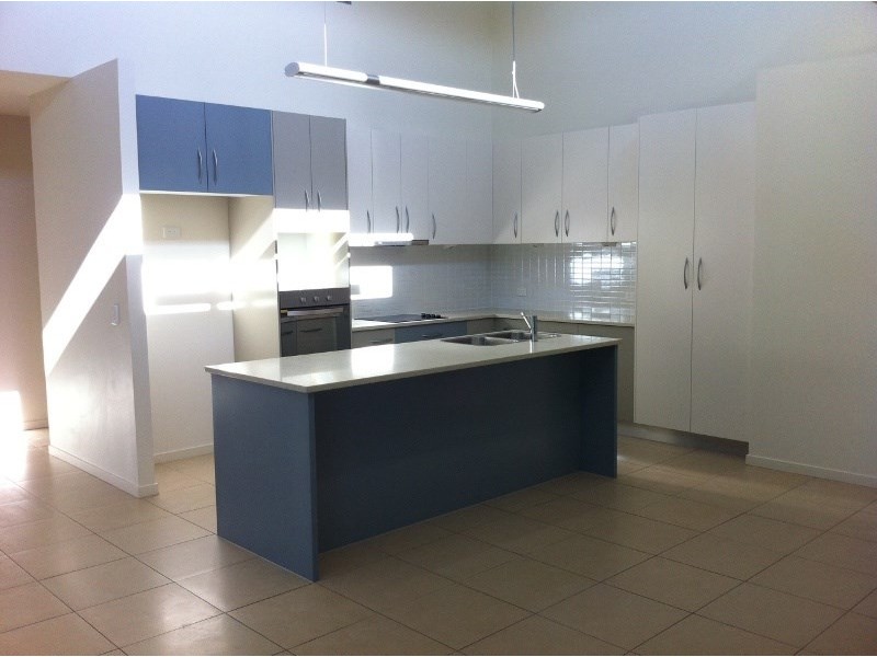 25 The Promenade, Pelican Waters QLD 4551