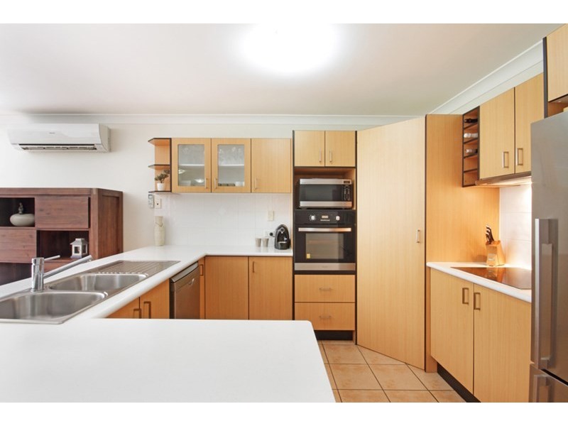 6 Webb Ellis Court, Pelican Waters QLD 4551