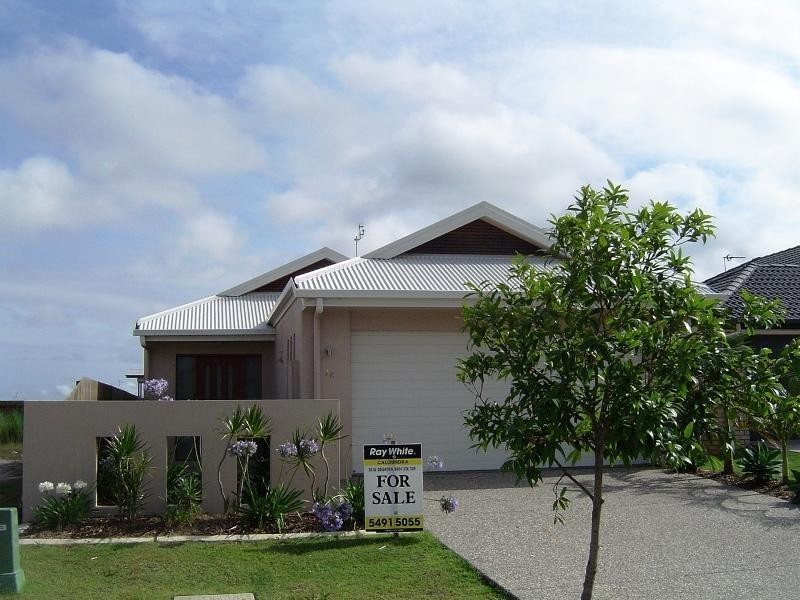 16 Northbrook Street, Caloundra QLD 4551