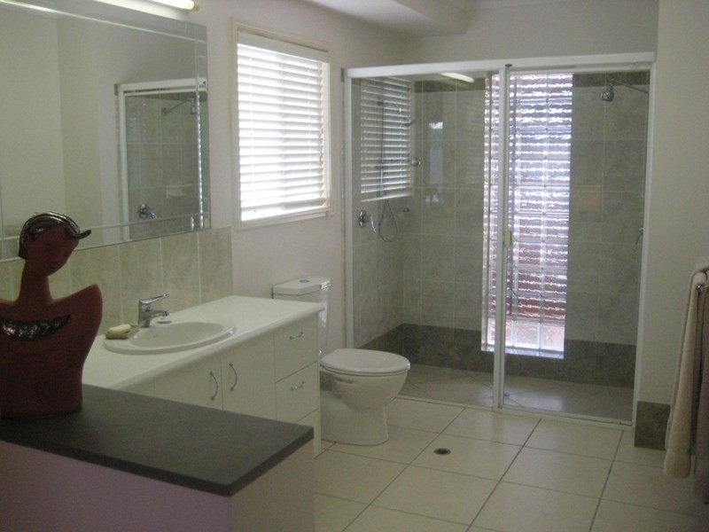 8 Carr Place, Pelican Waters QLD 4551