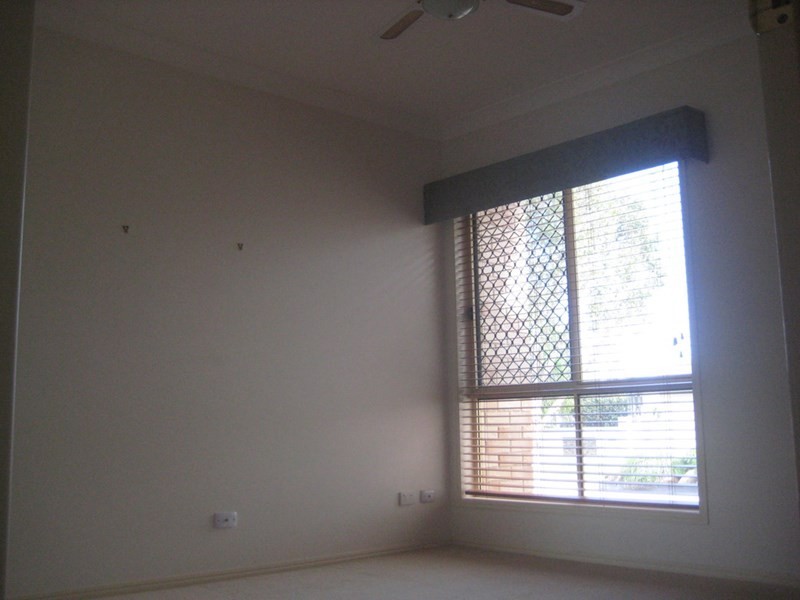 8 Carr Place, Pelican Waters QLD 4551