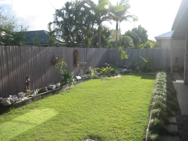 8 Carr Place, Pelican Waters QLD 4551