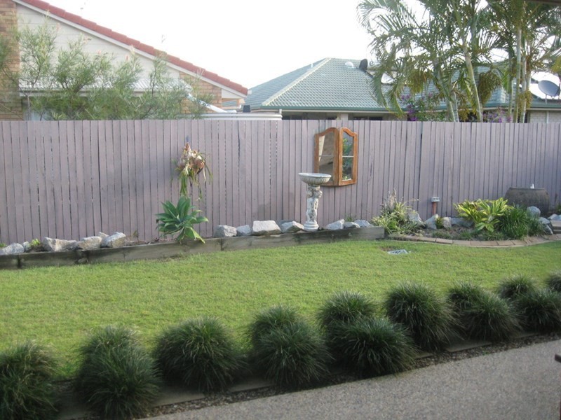 8 Carr Place, Pelican Waters QLD 4551