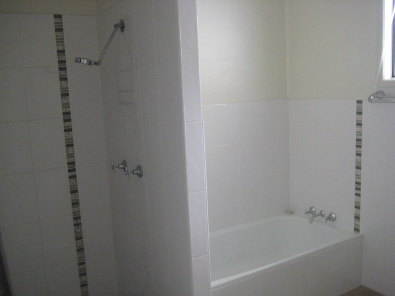 Unit 2, 10 Wavell Avenue, Golden Beach QLD 4551