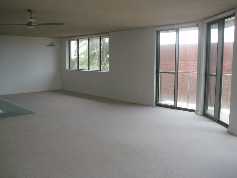 Unit 6 ‘Hi-Seas’ 2 Burgess Street, Kings Beach QLD 4551