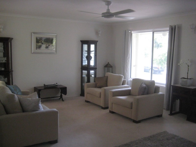 8 Minnow Court, Currimundi QLD 4551