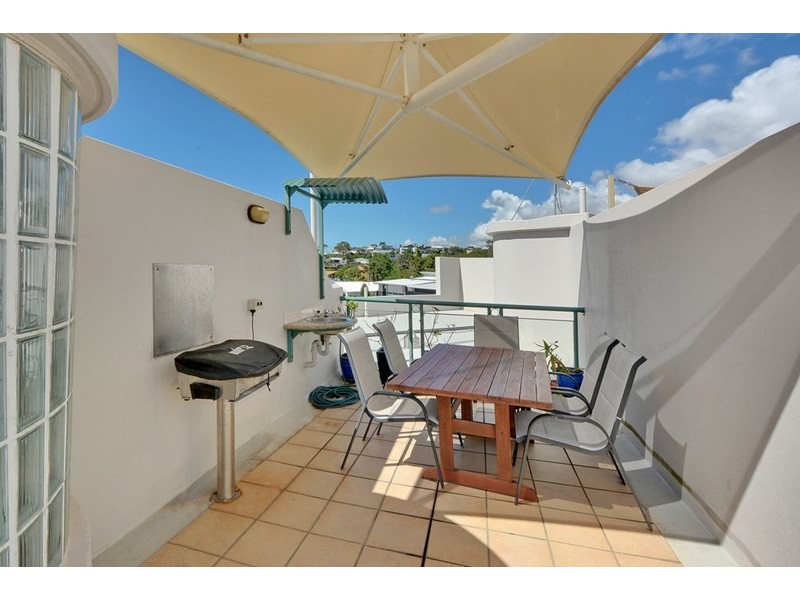 Unit 69 ‘Grand Palais’ 188-192 Alexandra Parade, Alexandra Headland QLD 4572