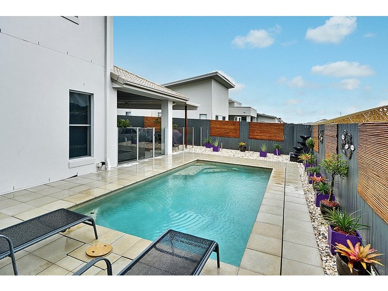 9 Cumberland Cresent, Meridan Plains QLD 4551