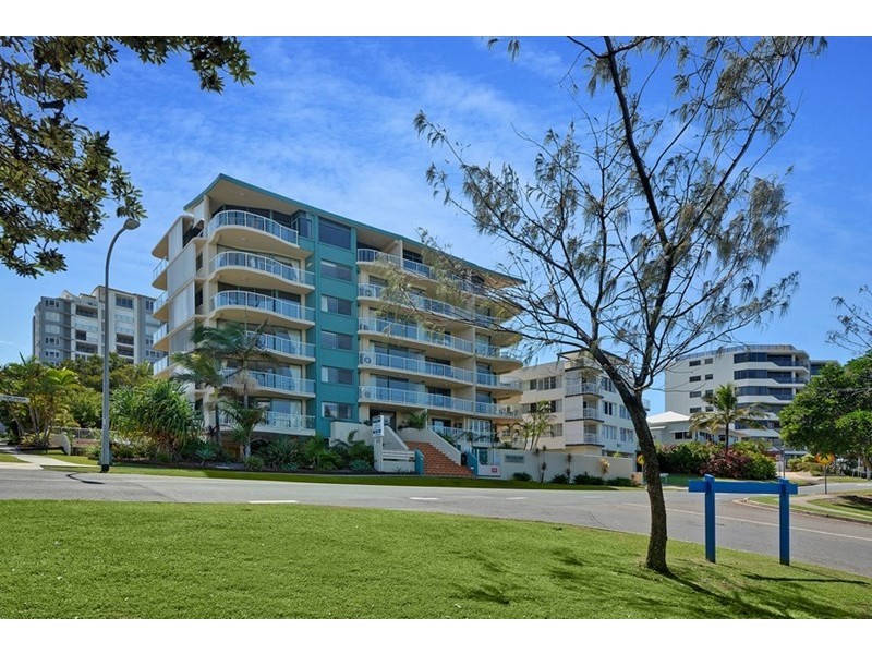 Unit 13/14 Bulcock Beach Esplanade, Caloundra QLD 4551