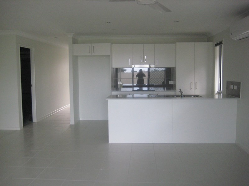 34 MacIntyre Crescent, Pelican Waters QLD 4551