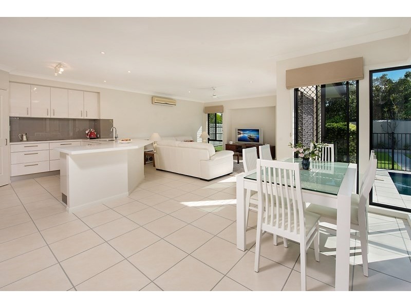 14 Oxford Parade, Pelican Waters QLD 4551