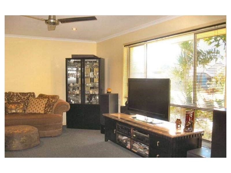 12 Bracken Place, Currimundi QLD 4551