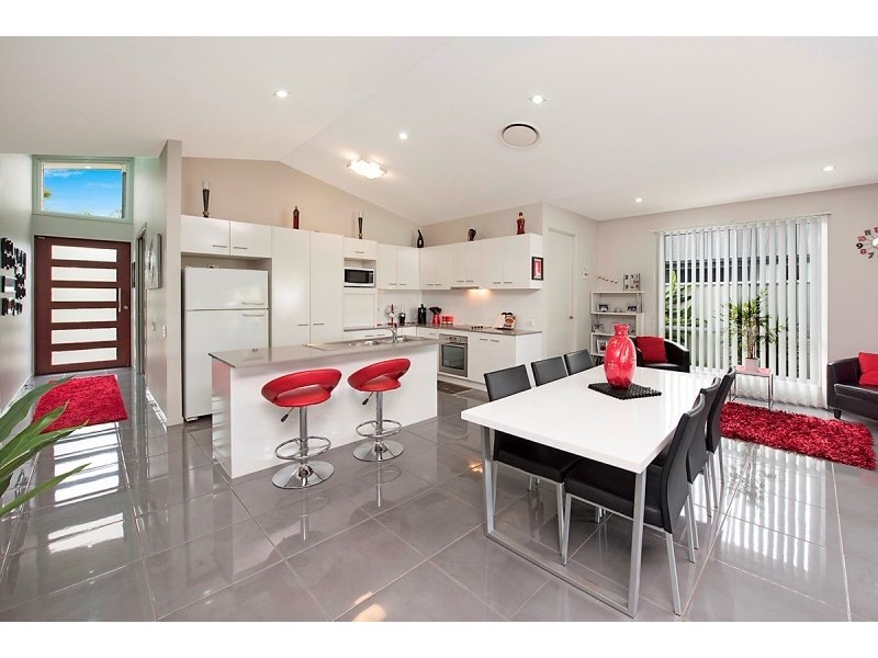 13 Echo Street, Pelican Waters QLD 4551