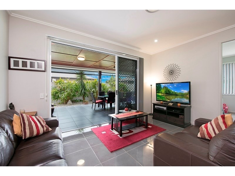 13 Echo Street, Pelican Waters QLD 4551