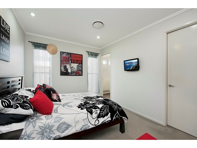 13 Echo Street, Pelican Waters QLD 4551