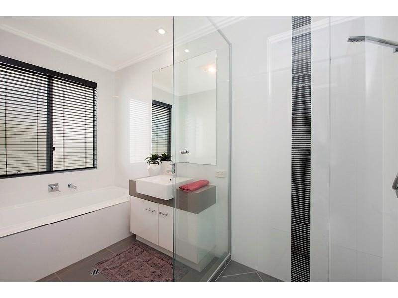 13 Echo Street, Pelican Waters QLD 4551