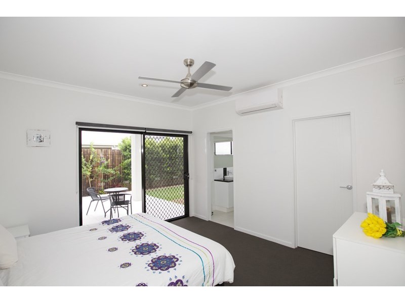 4 Blue Fin Court, Mountain Creek QLD 4557