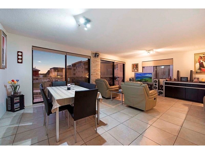 Unit 4/43 Kennedy Parade, Golden Beach QLD 4551