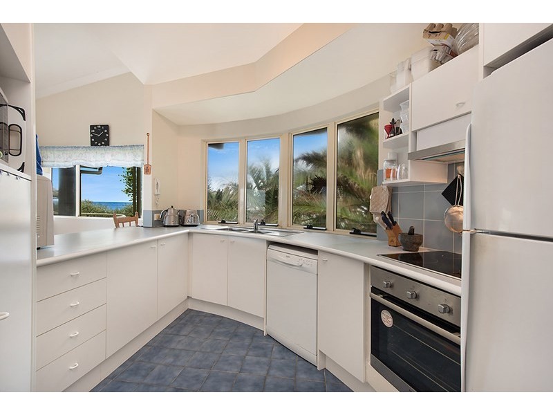 Unit 5 ‘Aztec Apartments’ 3 Ocean Court, Shelly Beach QLD 4551