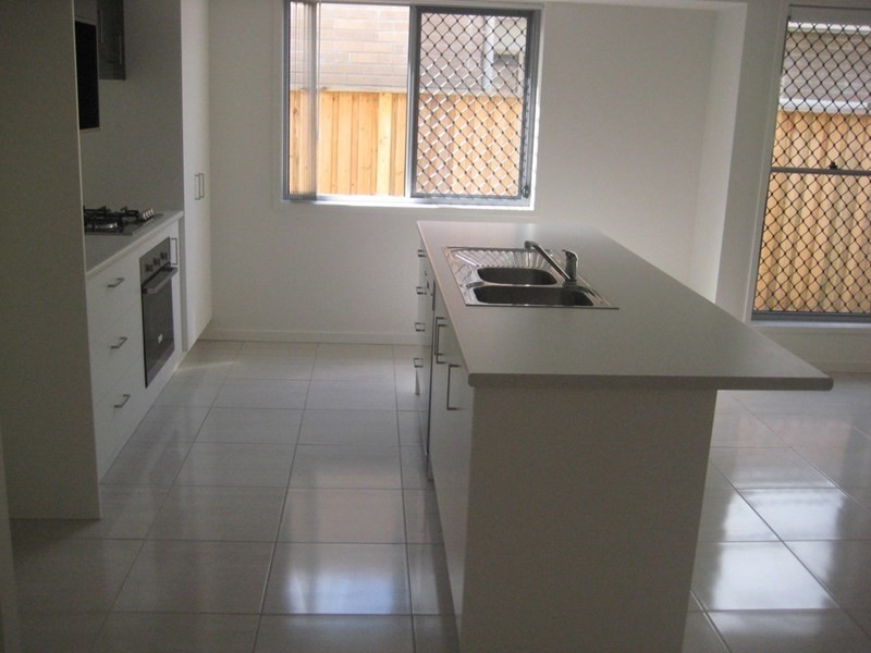 61 Wilderness Circuit, Little Mountain QLD 4551