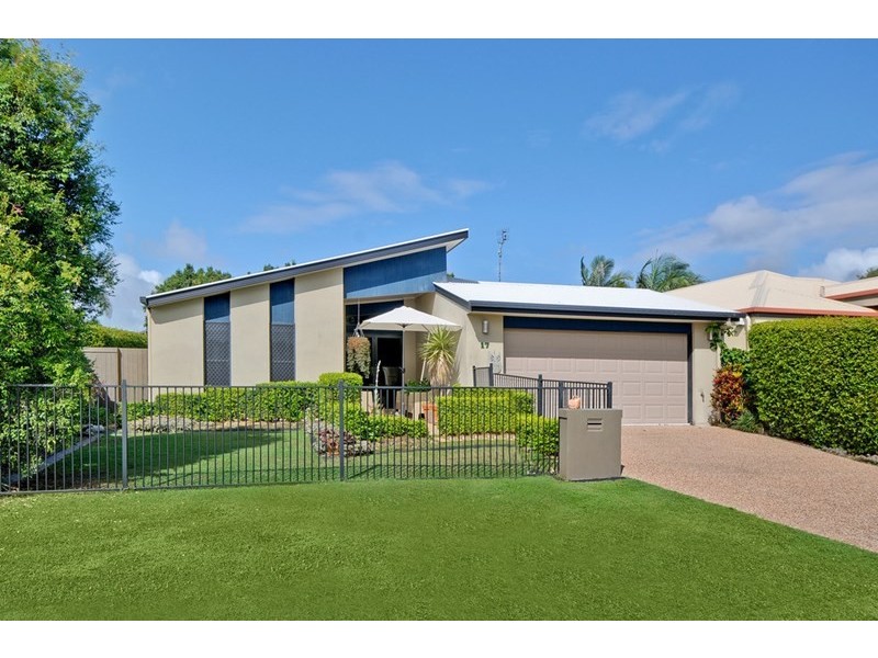 17 Oakdale Circuit, Currimundi QLD 4551