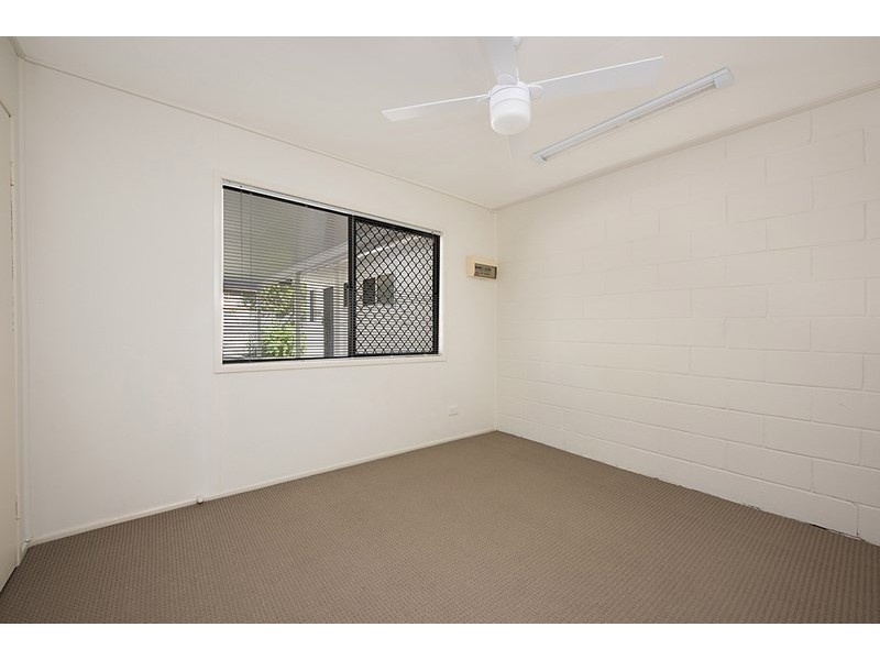 10 Wavell Avenue, Golden Beach QLD 4551