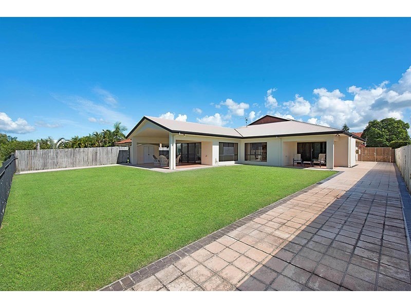 32 Millennium Circuit, Pelican Waters QLD 4551