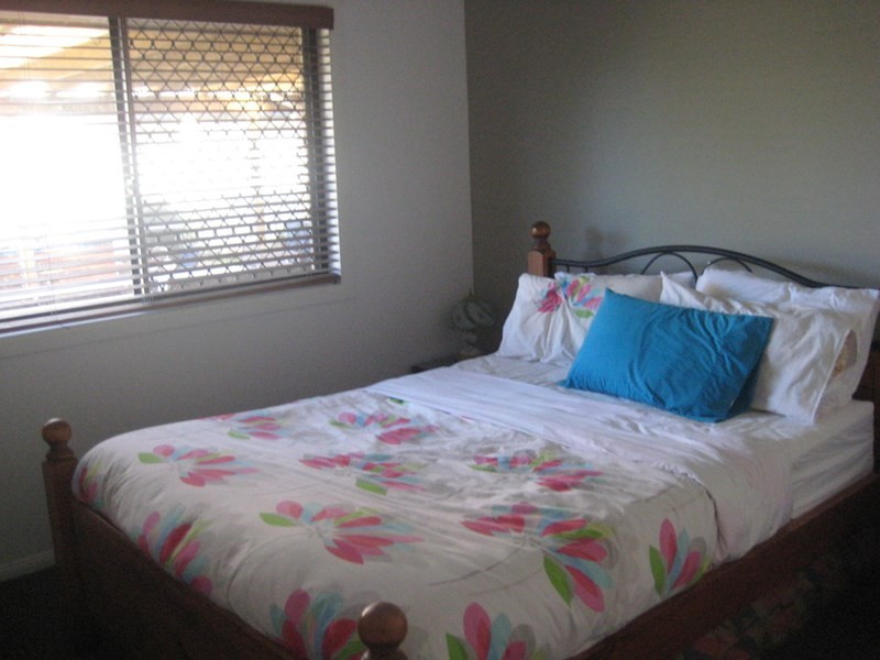 5 Anika Place, Little Mountain QLD 4551