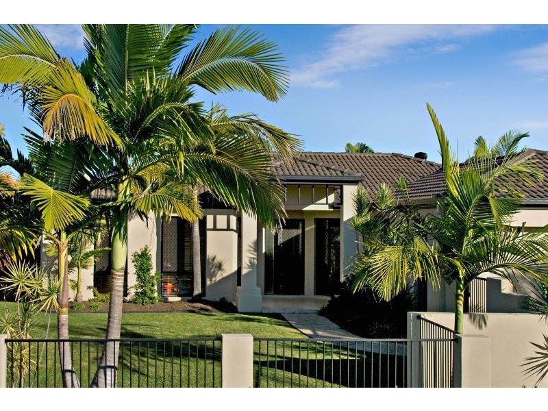 4 Lang Street, Pelican Waters QLD 4551