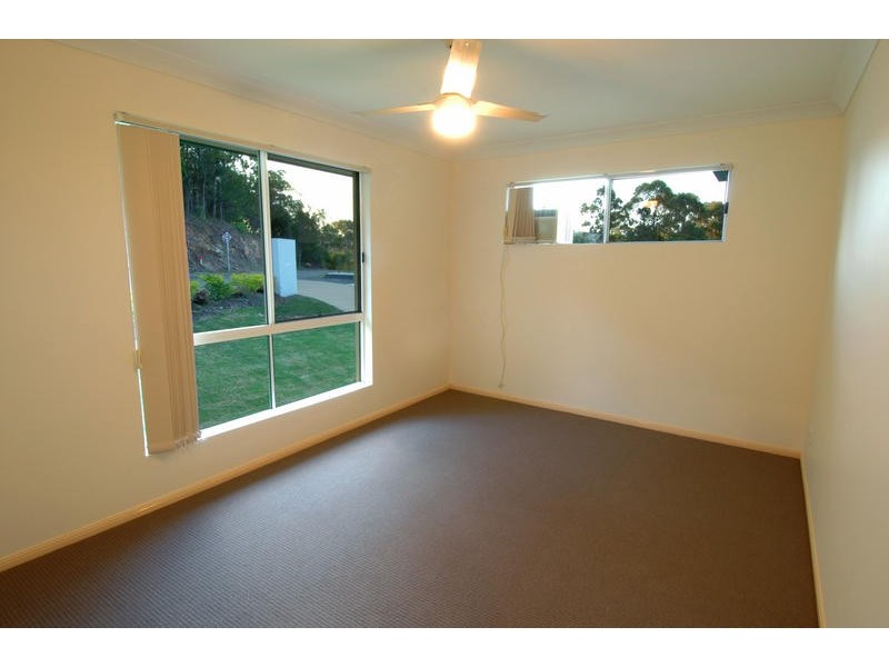 17 Forest Oak Court, Tanawha QLD 4556