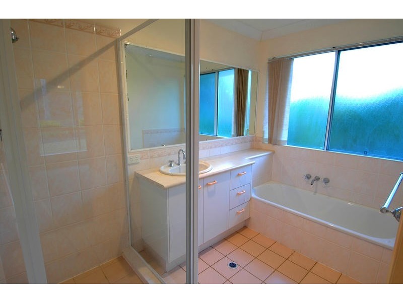 17 Forest Oak Court, Tanawha QLD 4556