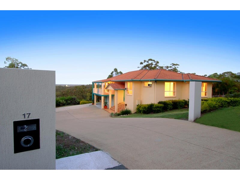 17 Forest Oak Court, Tanawha QLD 4556