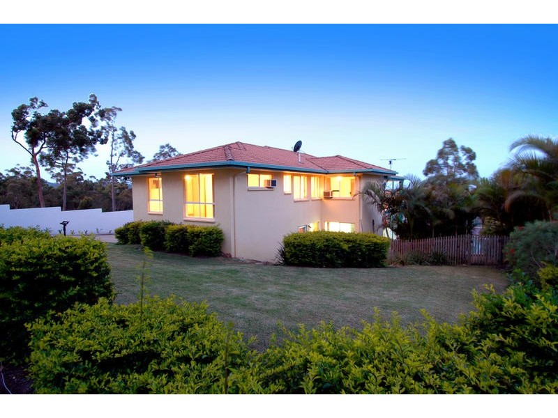 17 Forest Oak Court, Tanawha QLD 4556