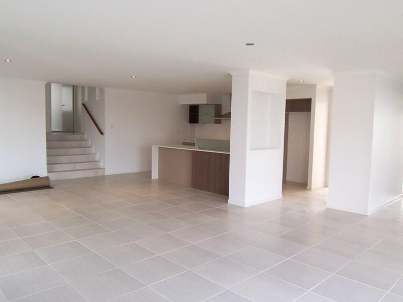 Little Mountain QLD 4551