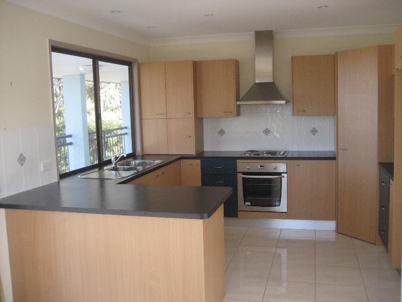 1/2 Thrush Street, Caloundra QLD 4551