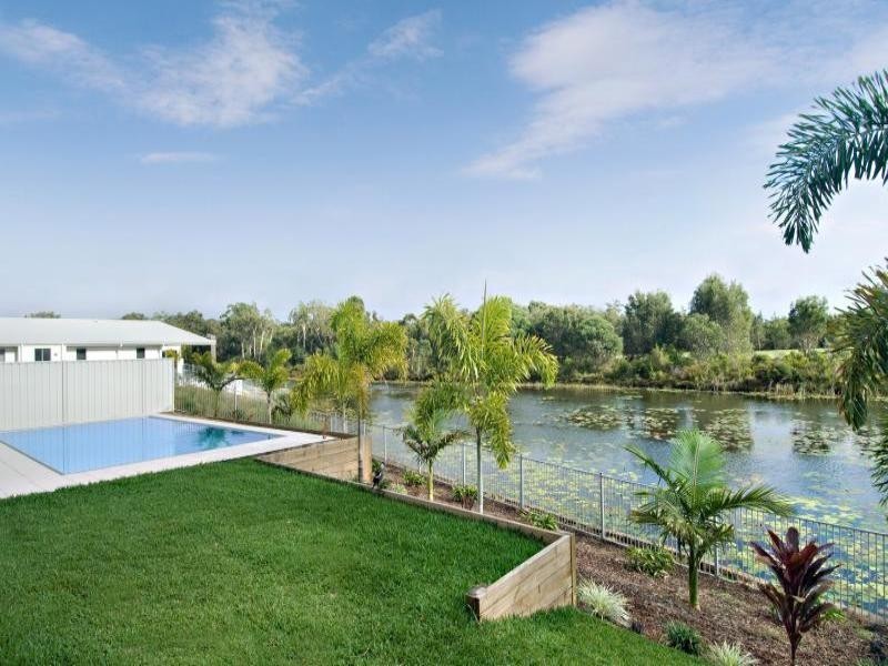 10 Flitcroft Place, Pelican Waters QLD 4551