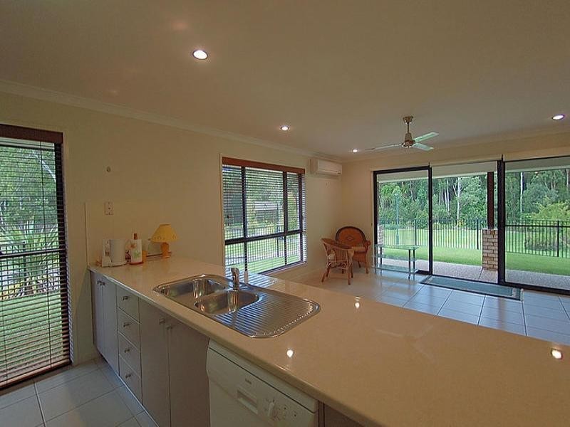 11 Greensboro Place, Little Mountain QLD 4551