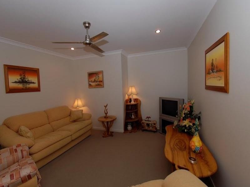 11 Greensboro Place, Little Mountain QLD 4551