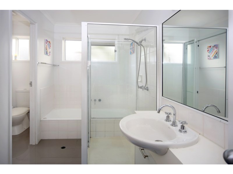 Unit 20/2 Landsborough Parade, Golden Beach QLD 4551