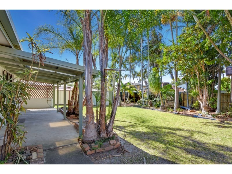 1 Doondoon Street, Currimundi QLD 4551