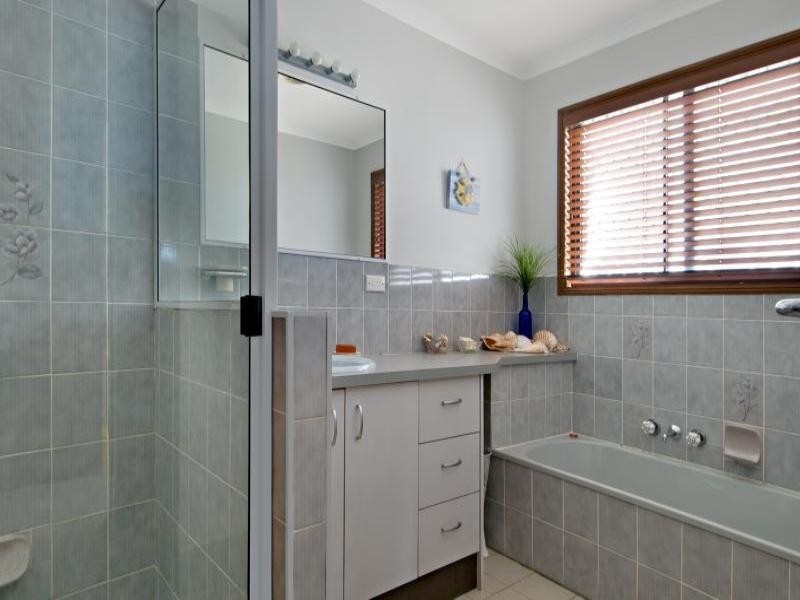 24 Seagull Avenue, Caloundra QLD 4551