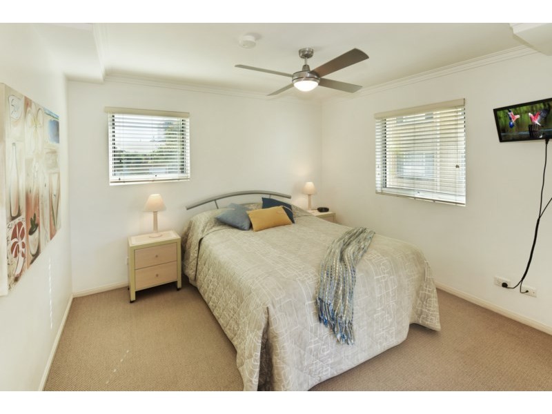 Unit 2/20 Maloja Avenue, Caloundra QLD 4551