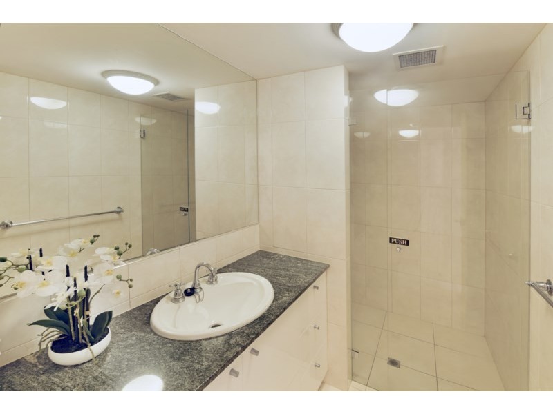 Unit 2/20 Maloja Avenue, Caloundra QLD 4551