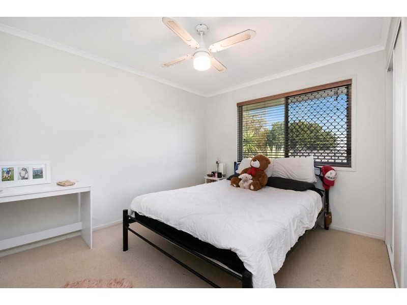 16 Eastern Rise, Little Mountain QLD 4551