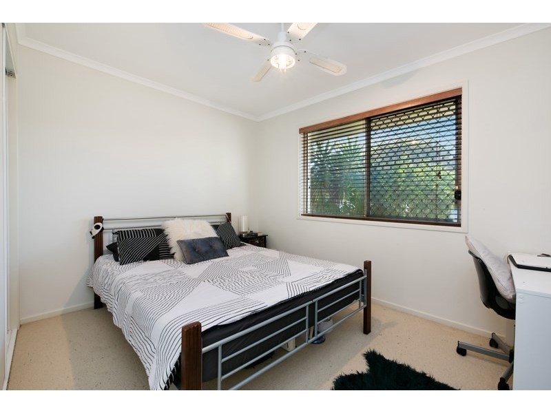 16 Eastern Rise, Little Mountain QLD 4551